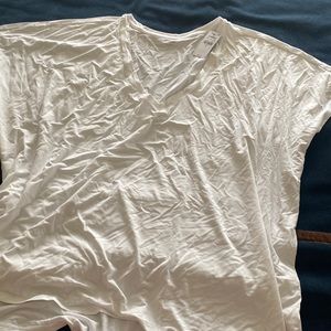 White express tee brand new v-neck